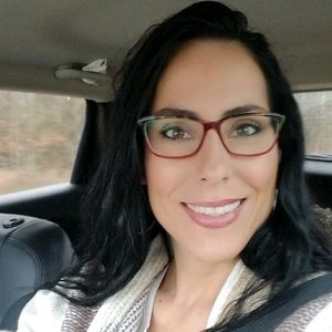 Meet your Posher, Lori